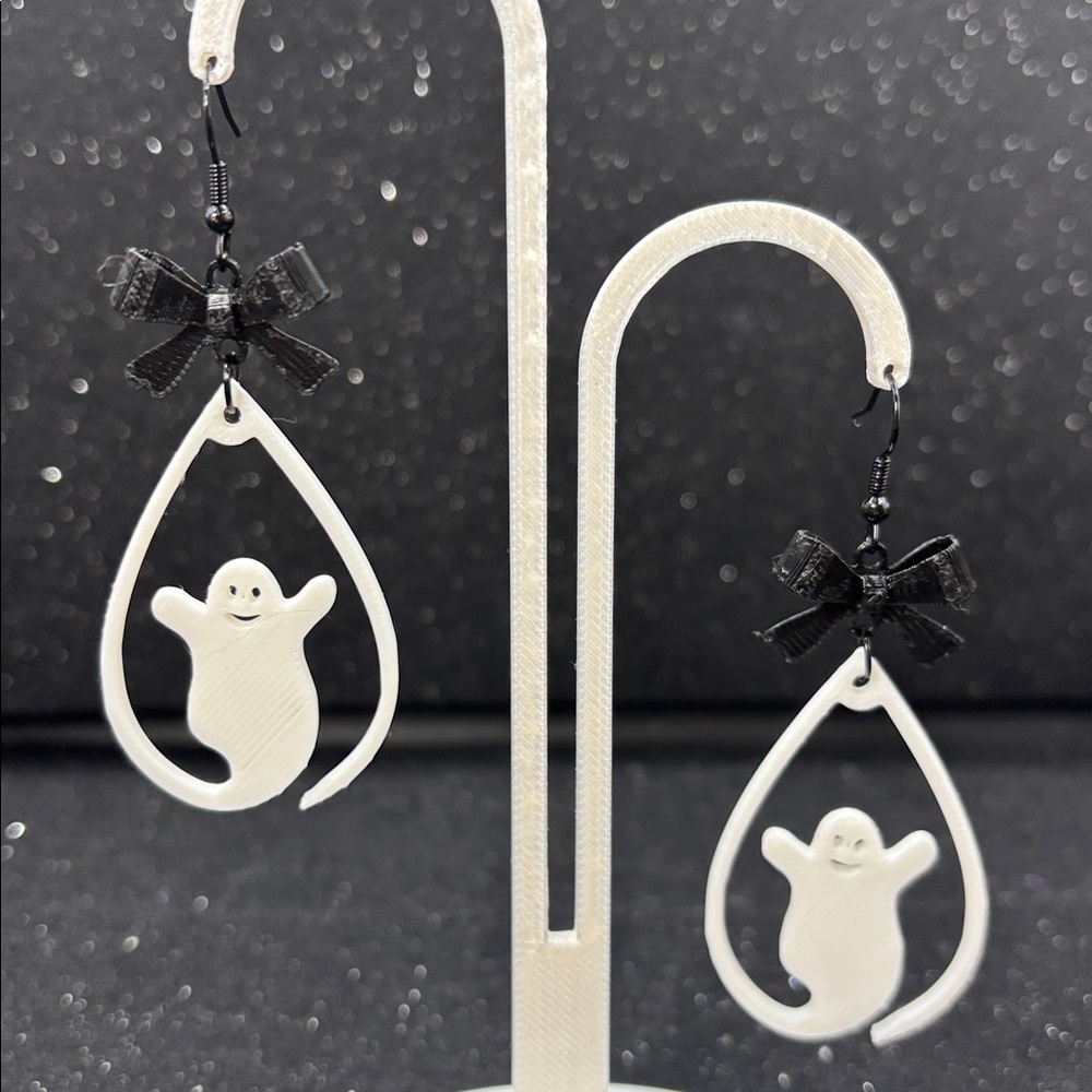 Ghost Earrings with Bow – Cute Spooky Halloween Jewelry - Picture 4 of 5
